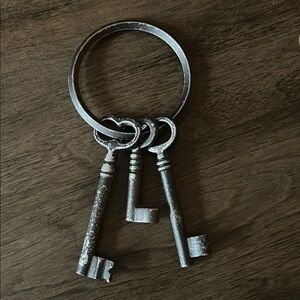 Disney Souvenir Vintage Style Silver Key Ring